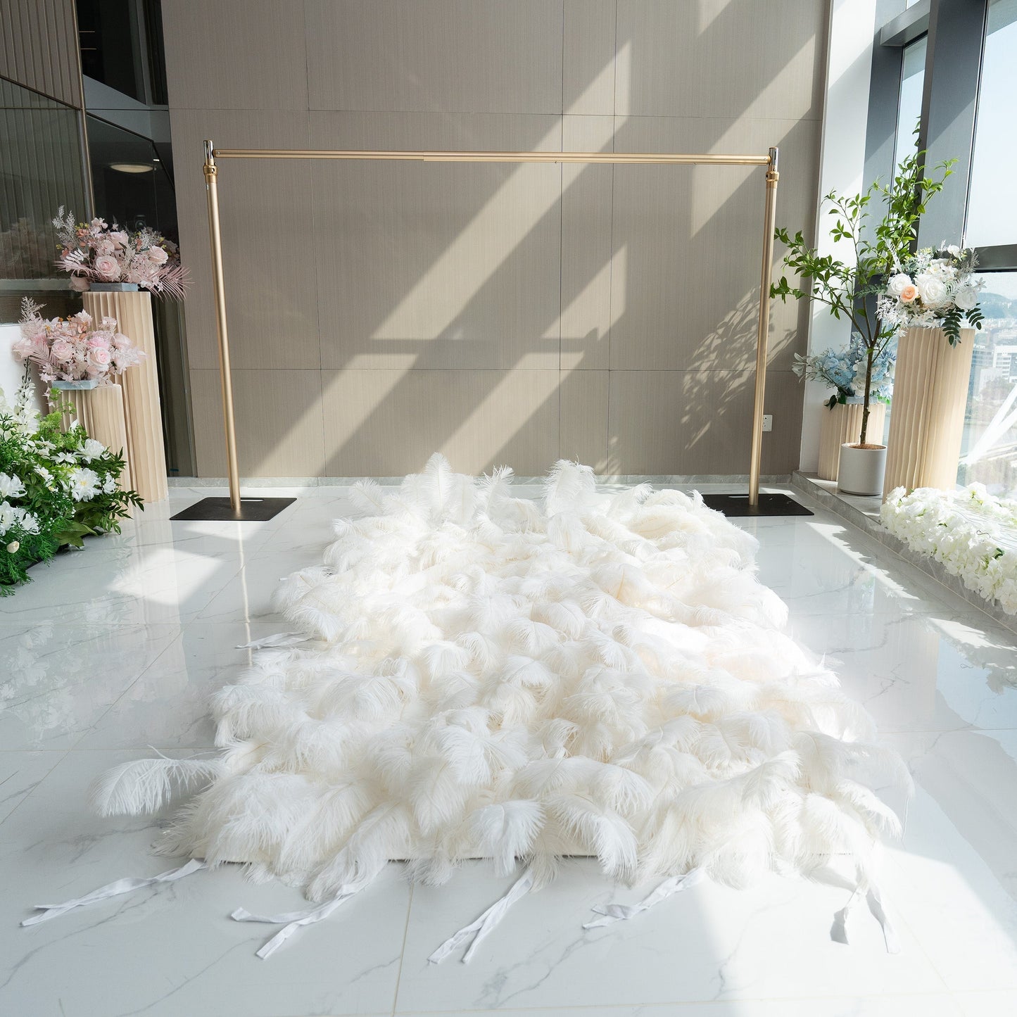 ValarFlowers Artificial Floral Wall Backdrop: Celestial White Feather Dreamscape - The Ethereal Whisper Collection for Luxurious Weddings and Events-VF-164-White